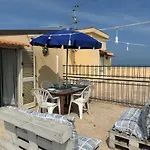 Attico Di Giggia Giardini Naxos