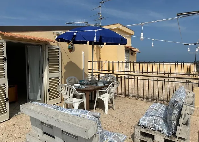 Attico Di Giggia Giardini Naxos